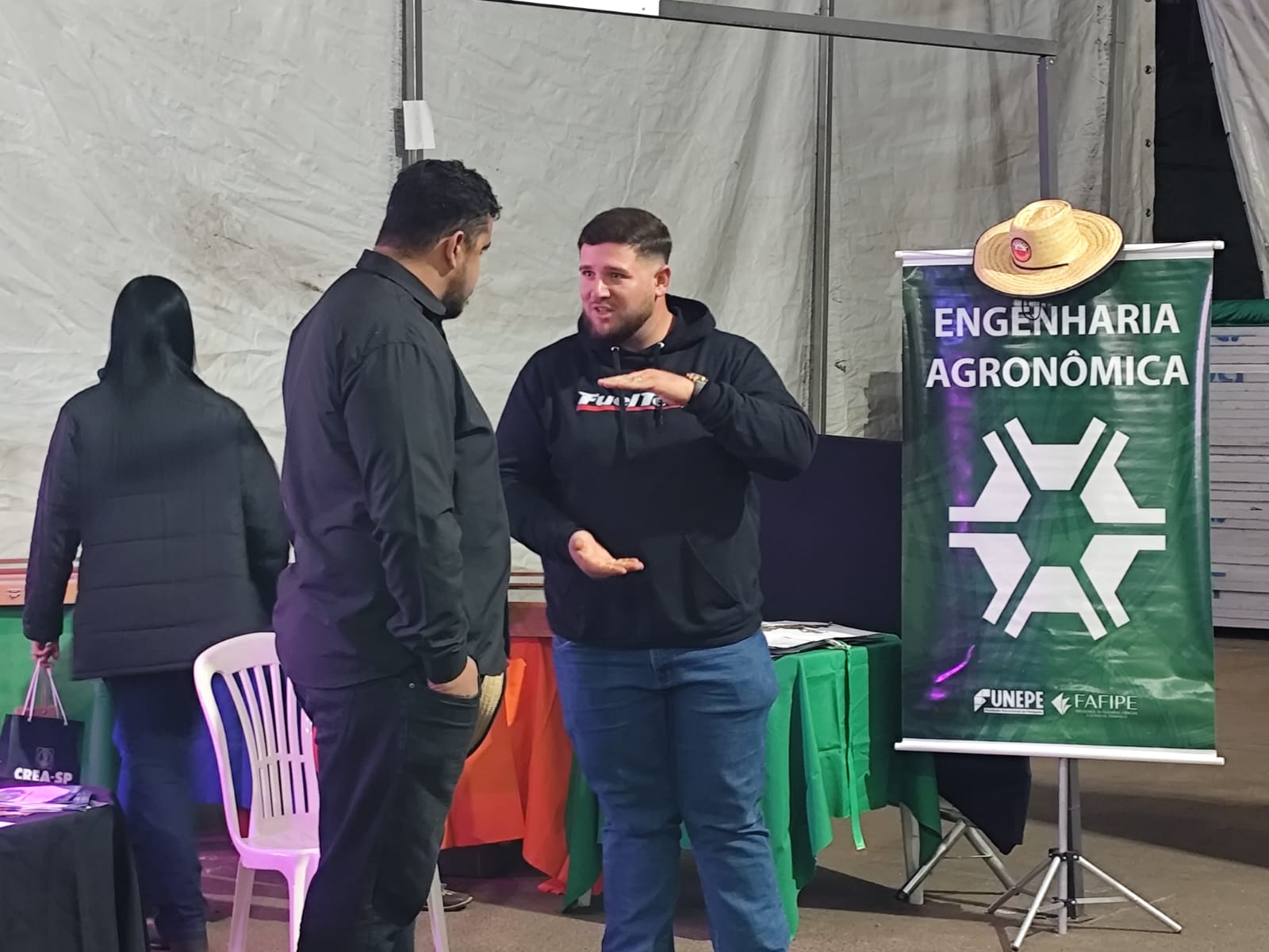 Imagem da notícia Curso de Engenharia Agronômica participa da 7ª Feira do Agronegócio
