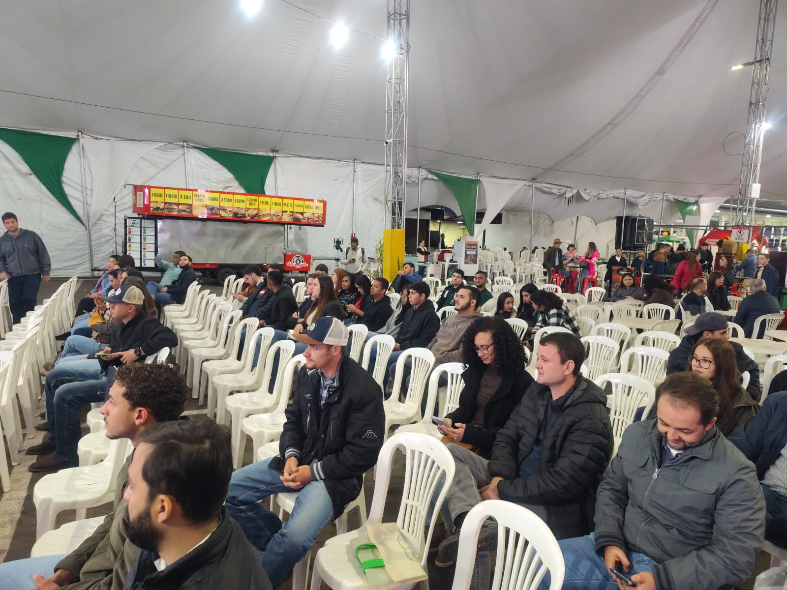 Imagem da notícia Curso de Engenharia Agronômica participa da 7ª Feira do Agronegócio