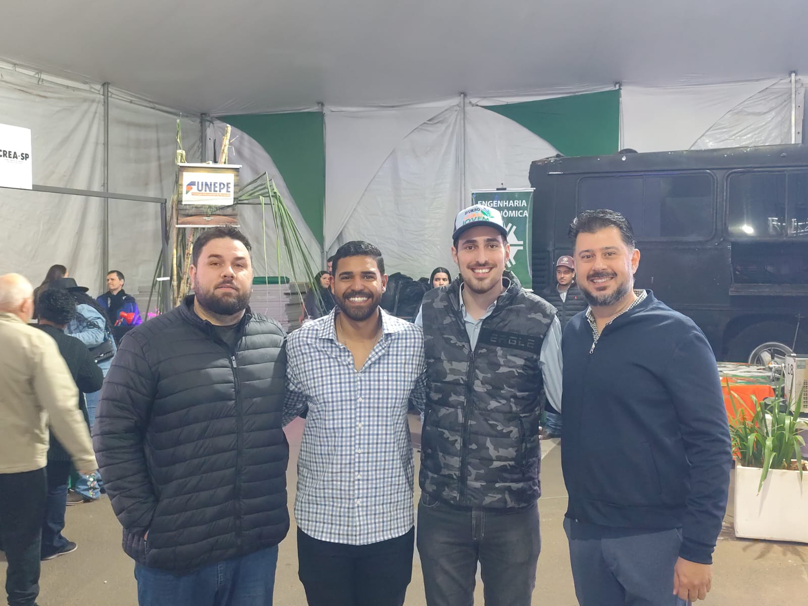 Imagem da notícia Homenagem FUNEPE • Confira o segundo dia da 7ª Feira do Agronegócio