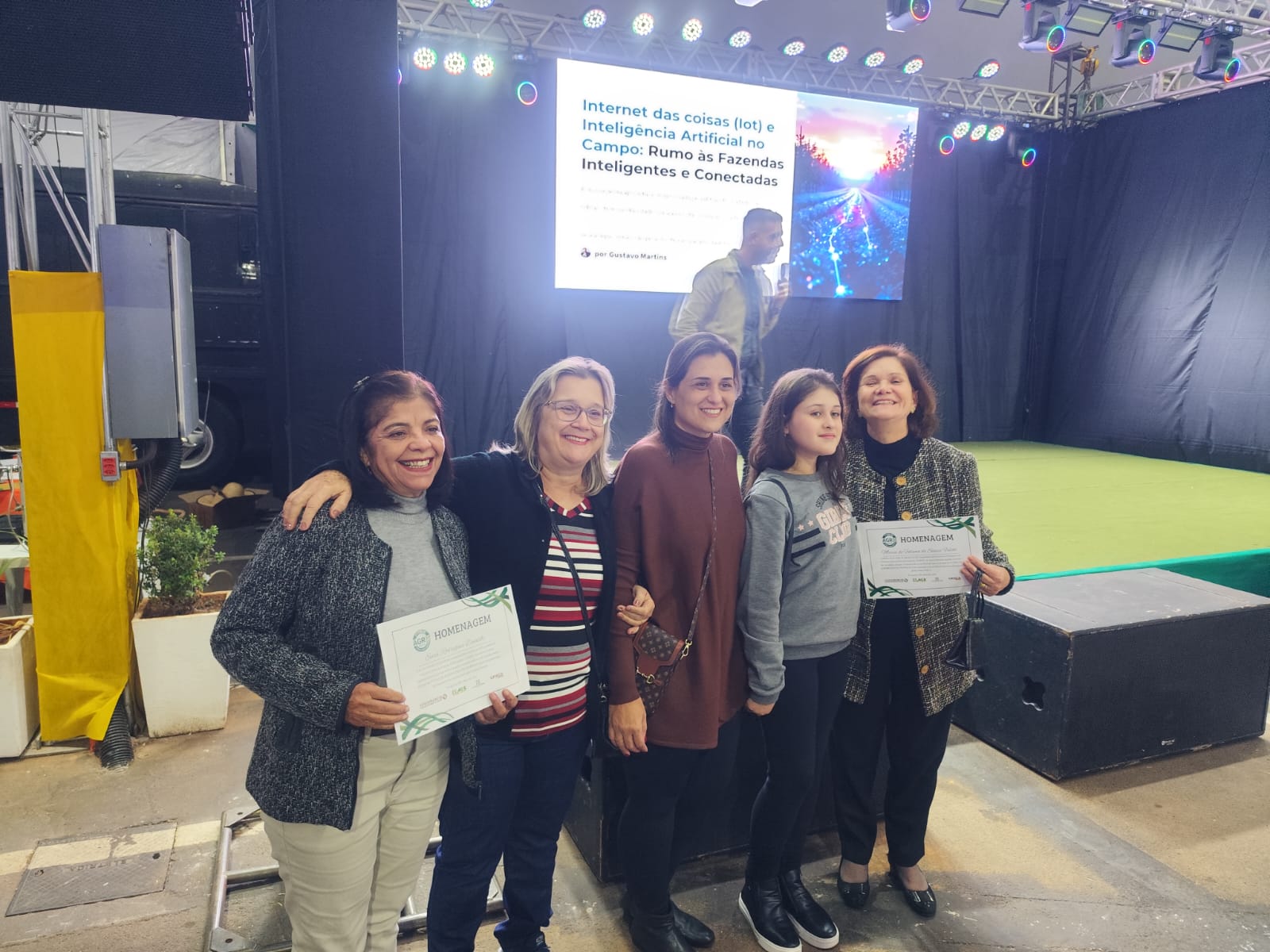 Imagem da notícia Homenagem FUNEPE • Confira o segundo dia da 7ª Feira do Agronegócio