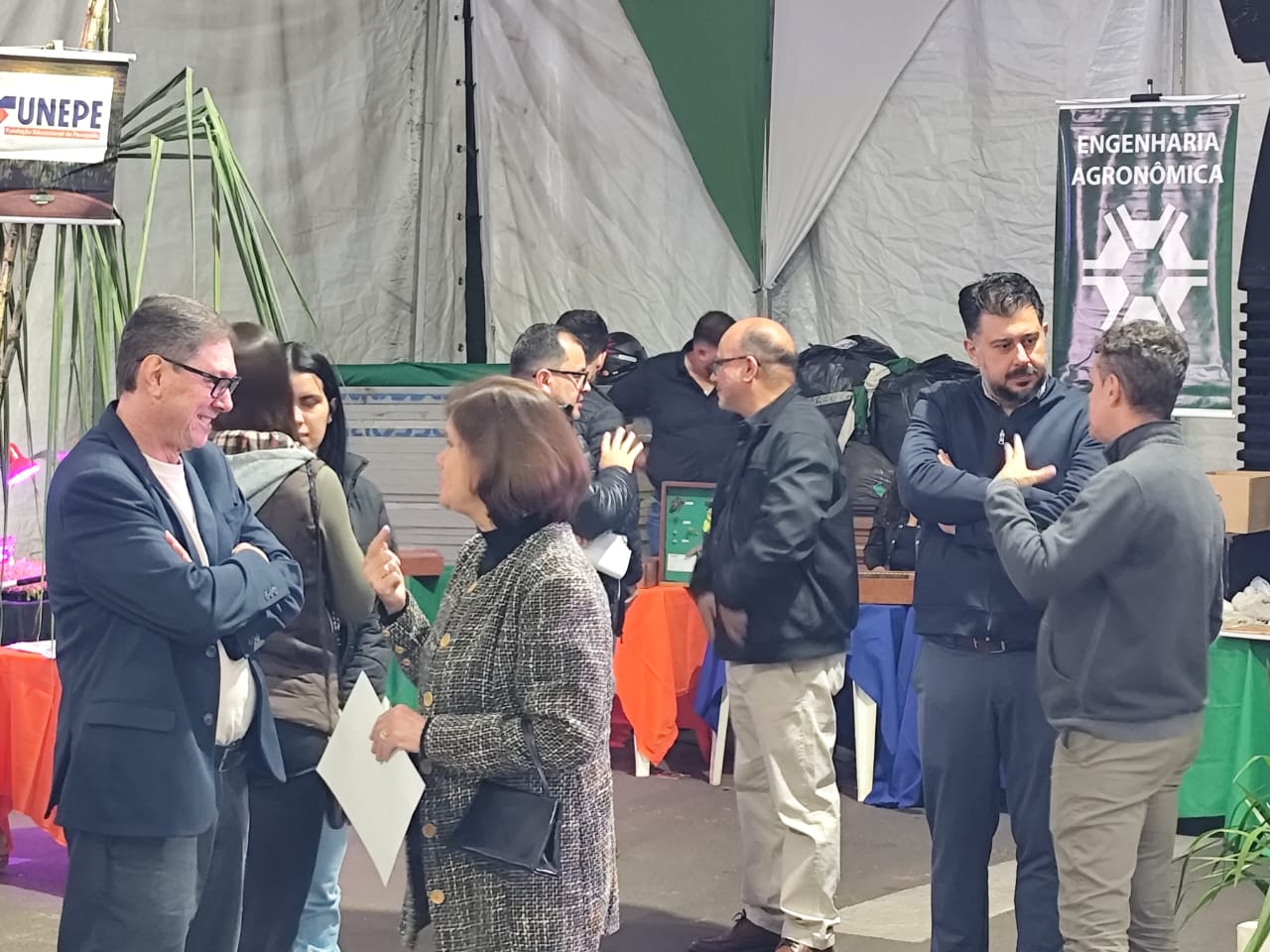 Imagem da notícia Homenagem FUNEPE • Confira o segundo dia da 7ª Feira do Agronegócio