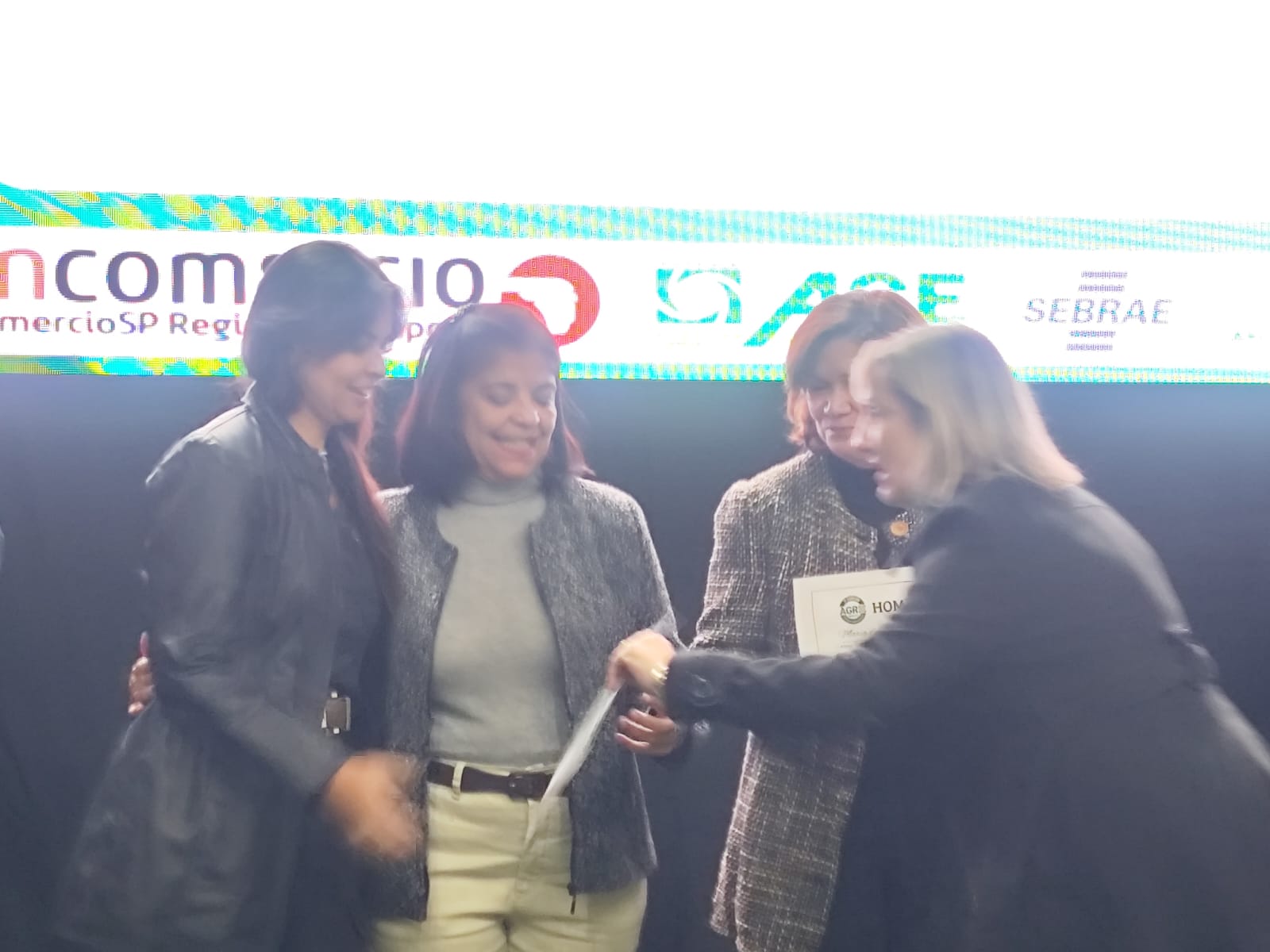 Imagem da notícia Homenagem FUNEPE • Confira o segundo dia da 7ª Feira do Agronegócio