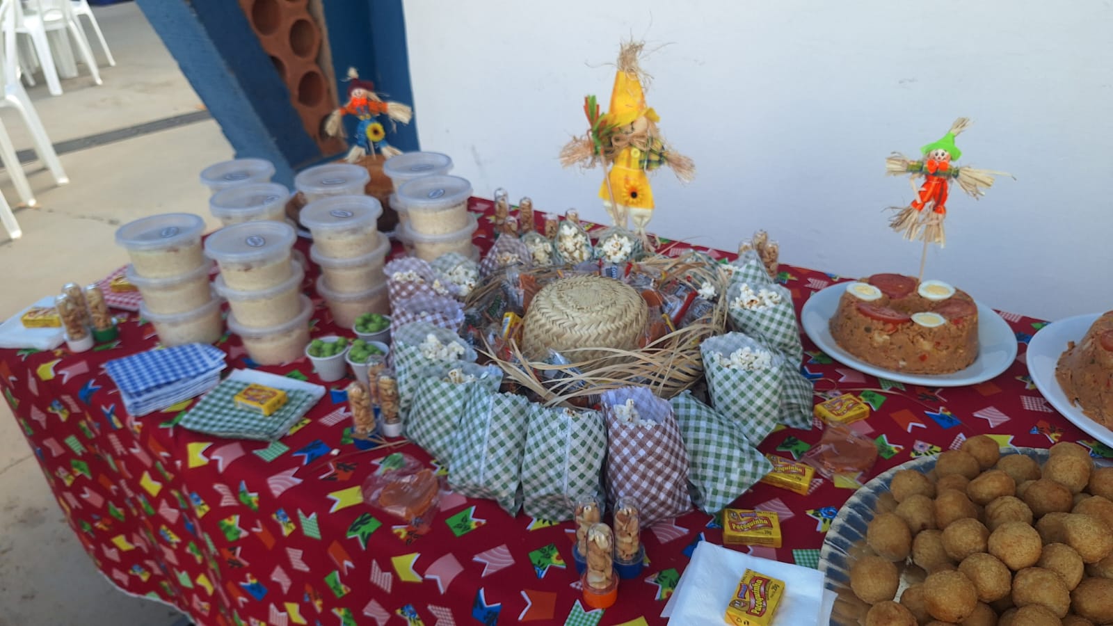 Festa Junina FUNEPE _ Funcionários celebram com comidas típicas e muita animação