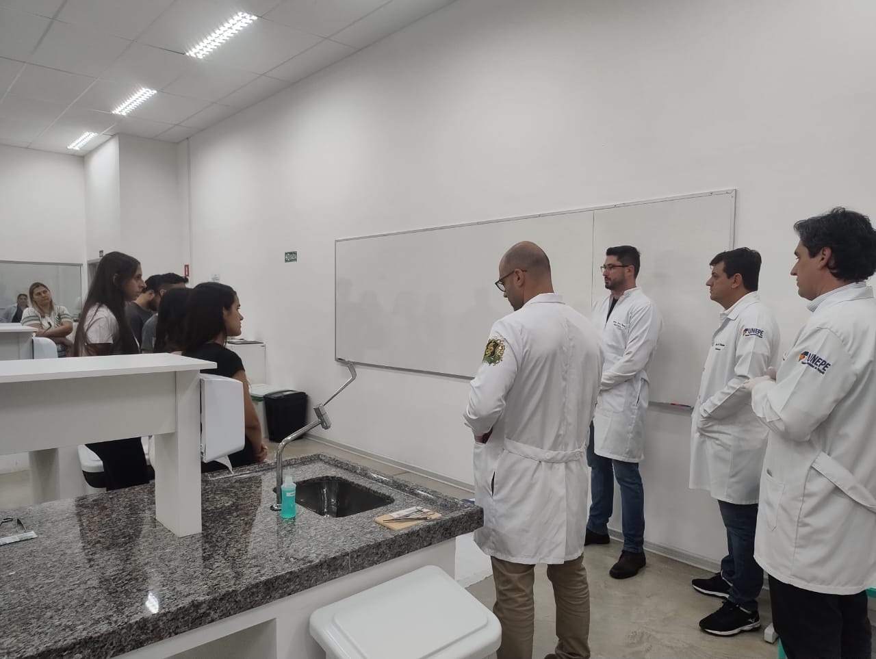 Imagem da notícia Aula Experimental de Medicina: experiência de sucesso para os jovens presentes