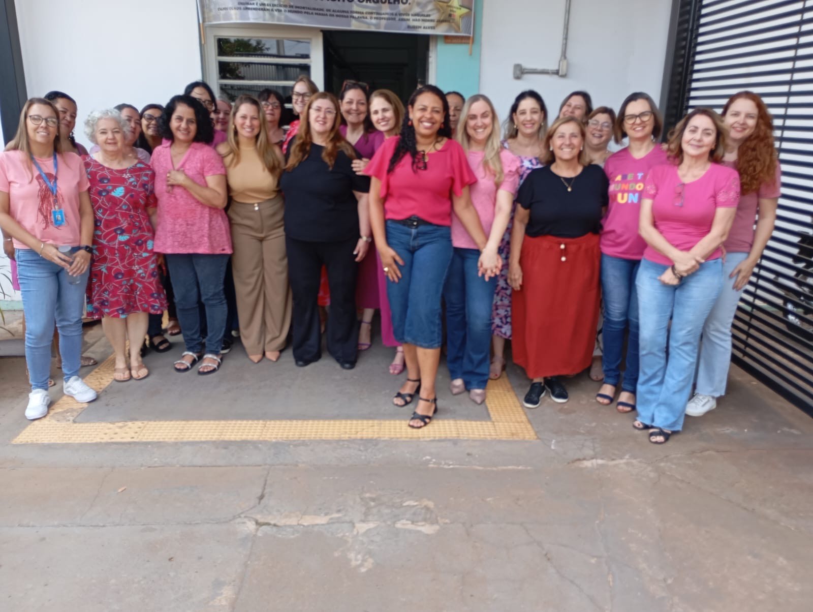 Imagem da notícia Curso de Direito da FUNEPE participa de ação na Diretoria de Ensino de Penápolis com fala sobre violência contra a mulher