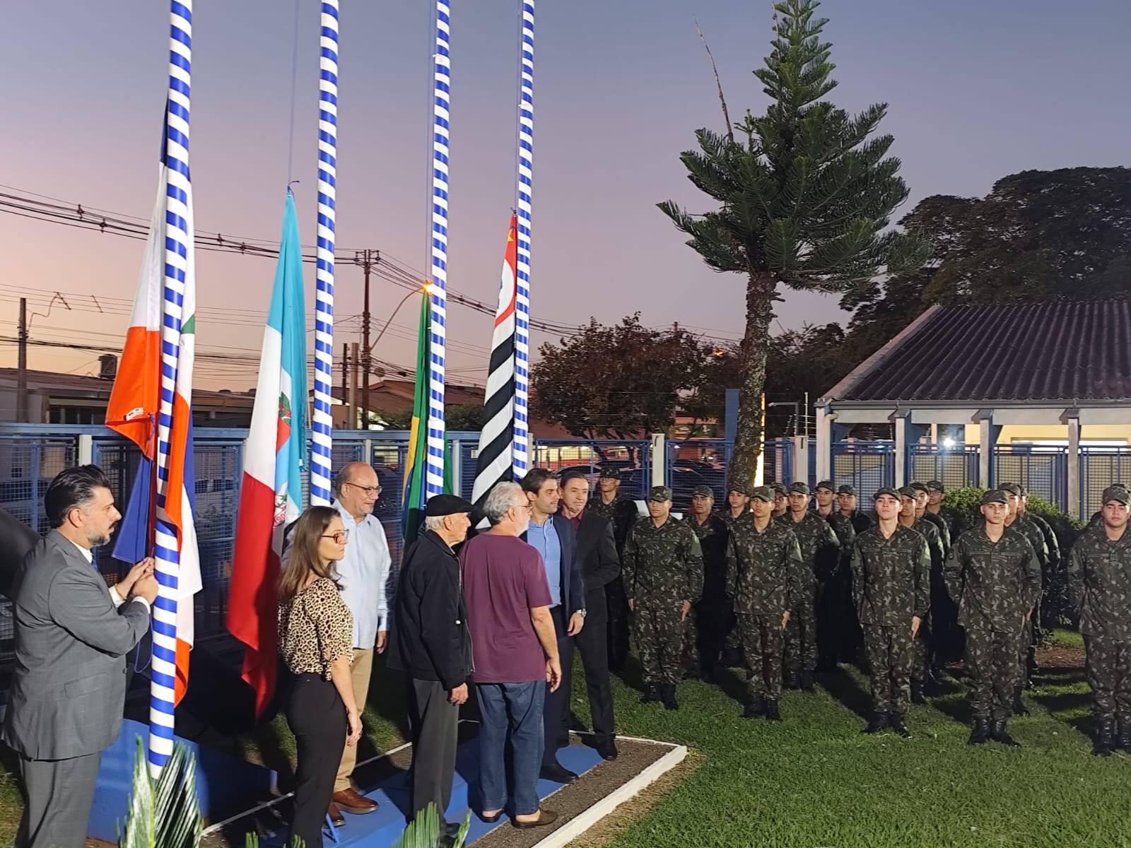 Imagem da notícia FUNEPE celebra 60 anos com cerimônia de homenagens e inauguração de busto do fundador