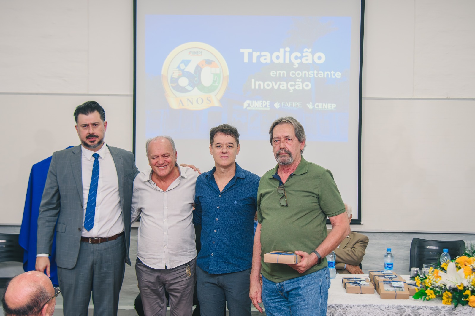 Imagem da notícia FUNEPE celebra 60 anos com cerimônia de homenagens e inauguração de busto do fundador