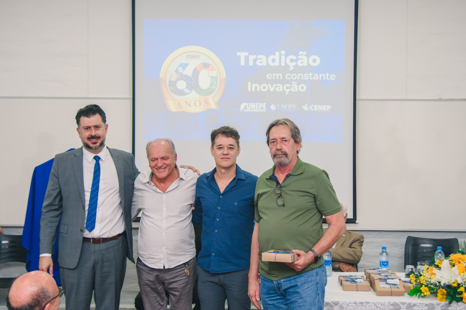 Imagem da notícia FUNEPE celebra 60 anos com cerimônia de homenagens e inauguração de busto do fundador