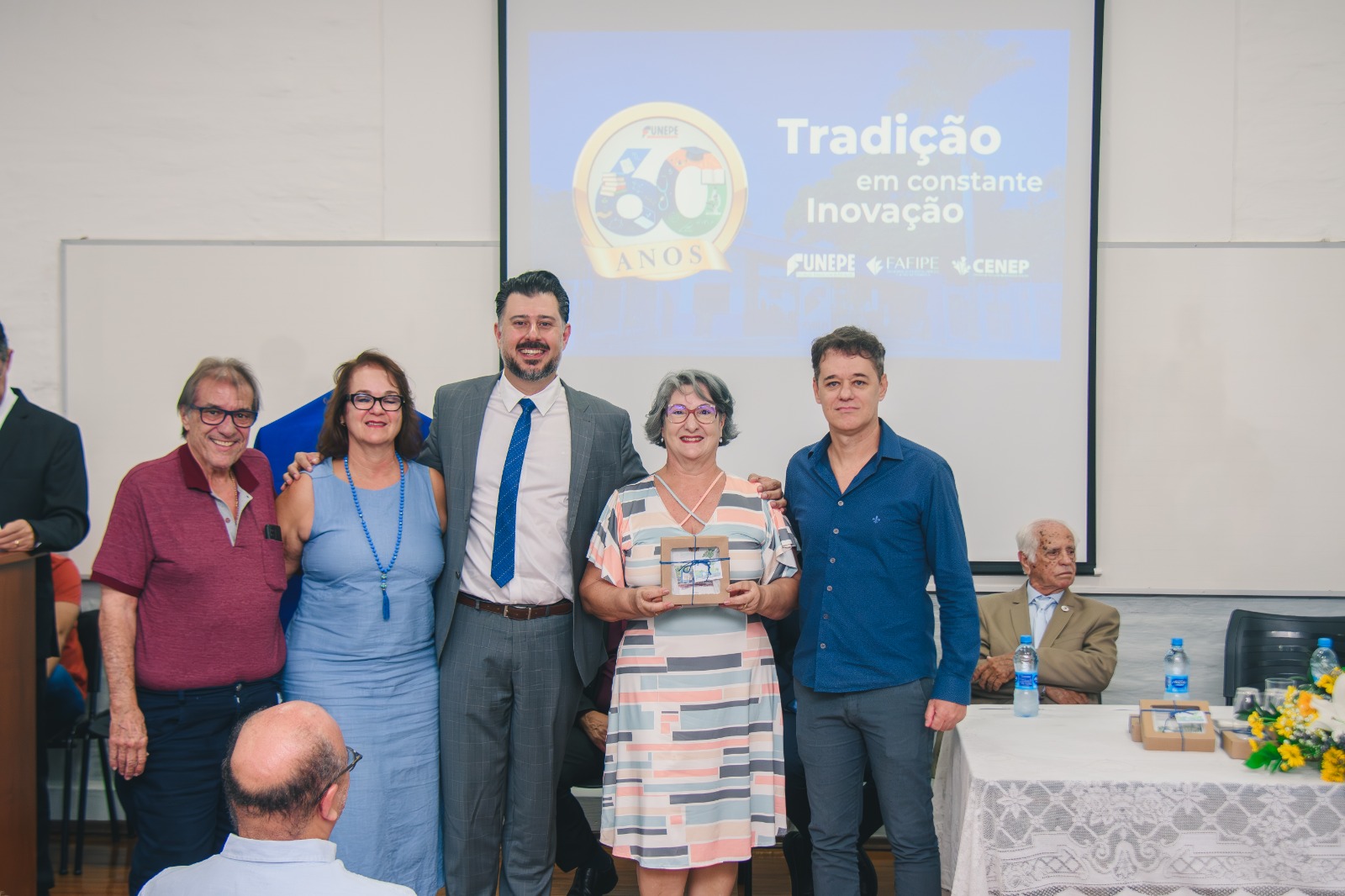 Imagem da notícia FUNEPE celebra 60 anos com cerimônia de homenagens e inauguração de busto do fundador