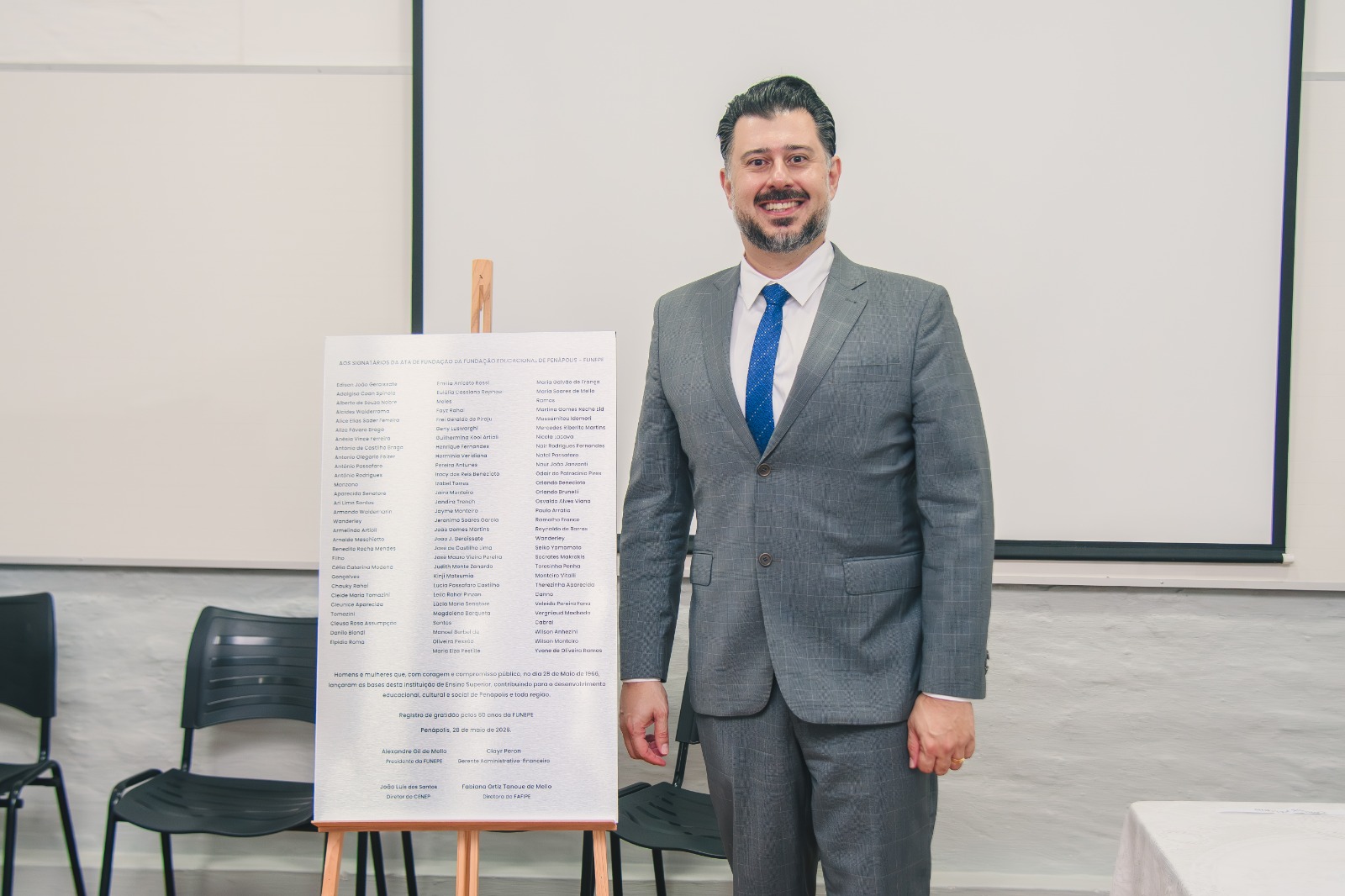 Imagem da notícia FUNEPE celebra 60 anos com cerimônia de homenagens e inauguração de busto do fundador