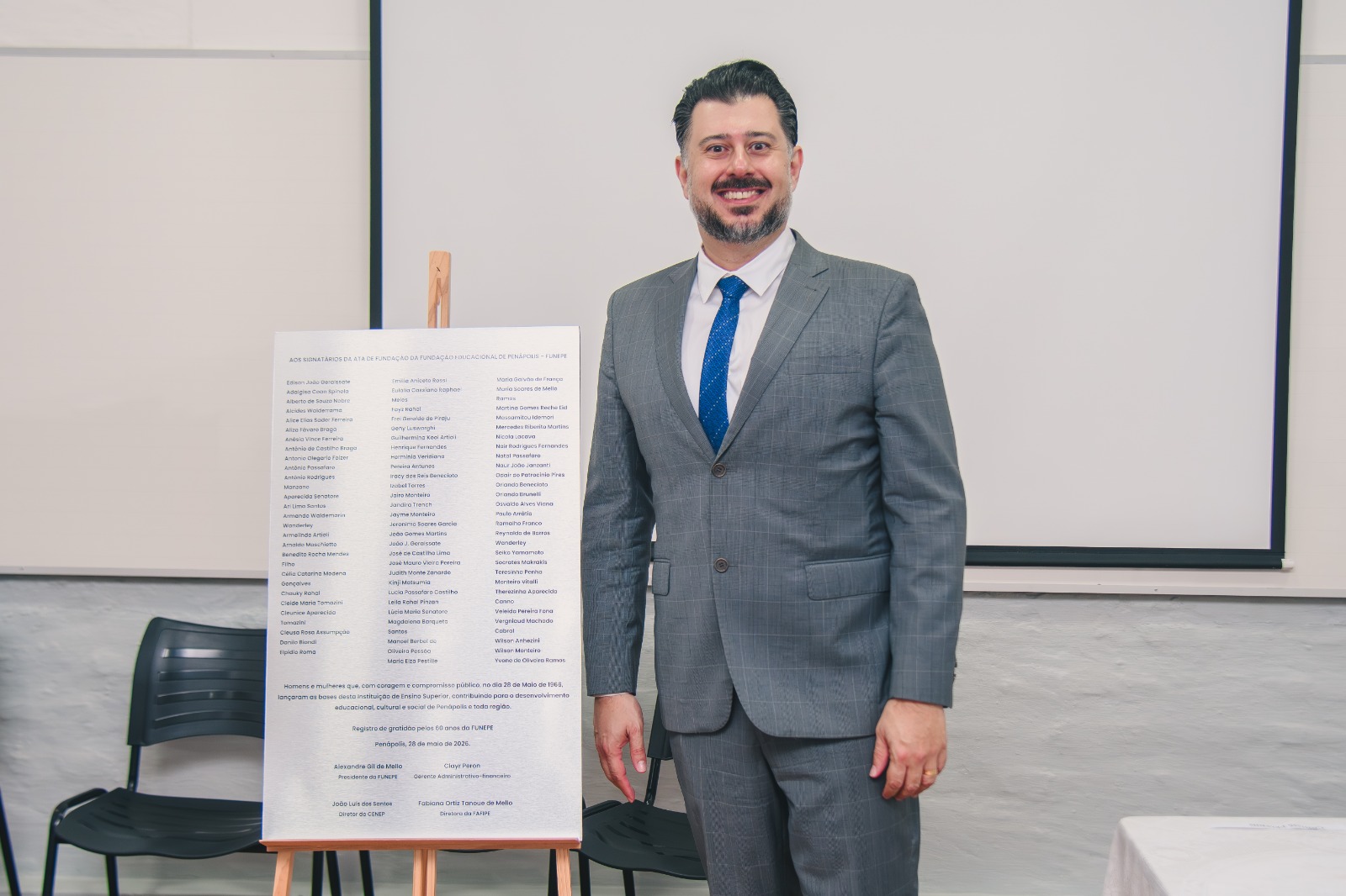 Imagem da notícia FUNEPE celebra 60 anos com cerimônia de homenagens e inauguração de busto do fundador
