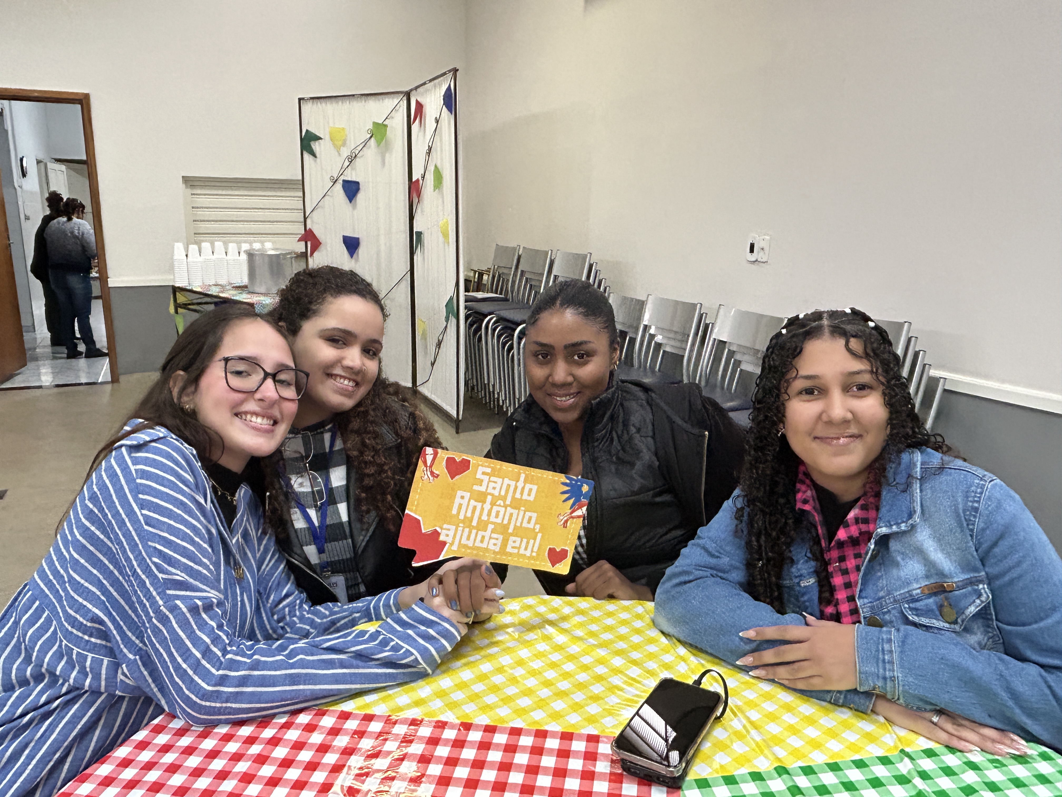 Imagem da notícia FUNEPE promove festa junina para funcionários administrativos em evento de confraternização