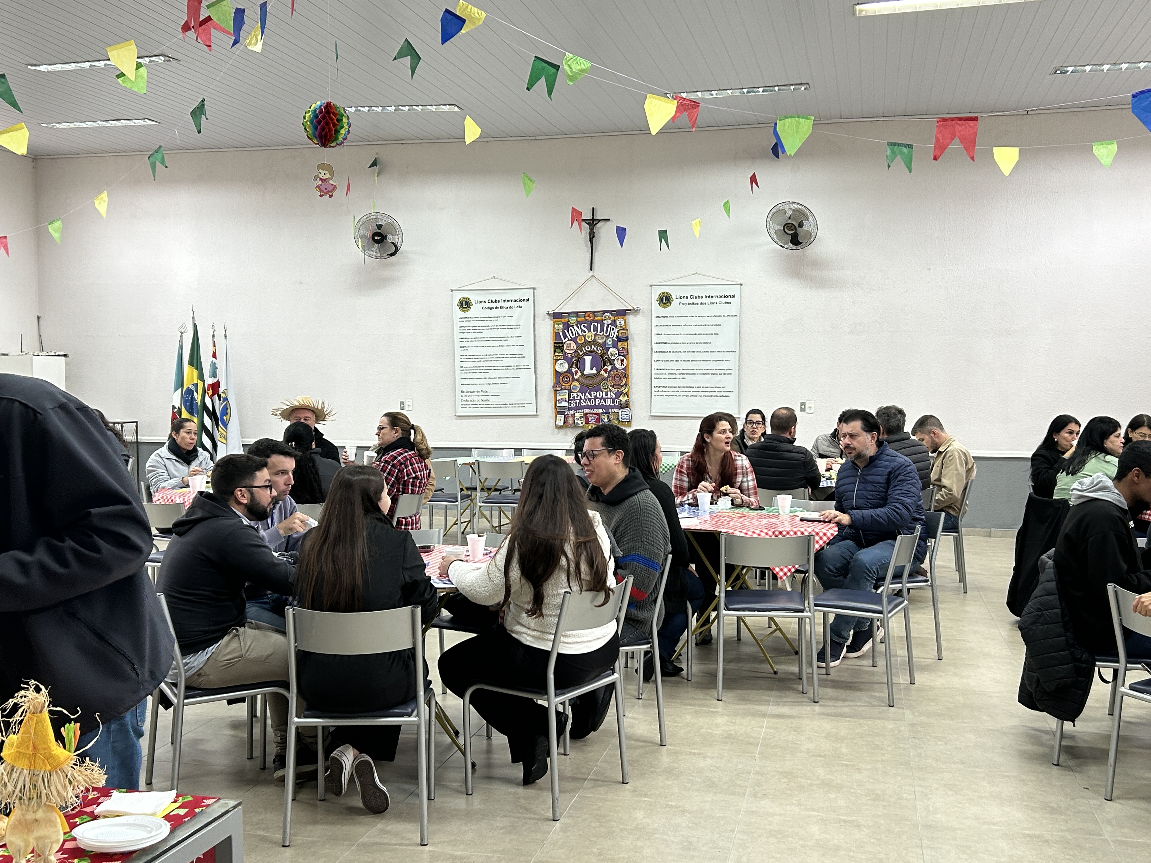 Imagem da notícia FUNEPE promove festa junina para funcionários administrativos em evento de confraternização