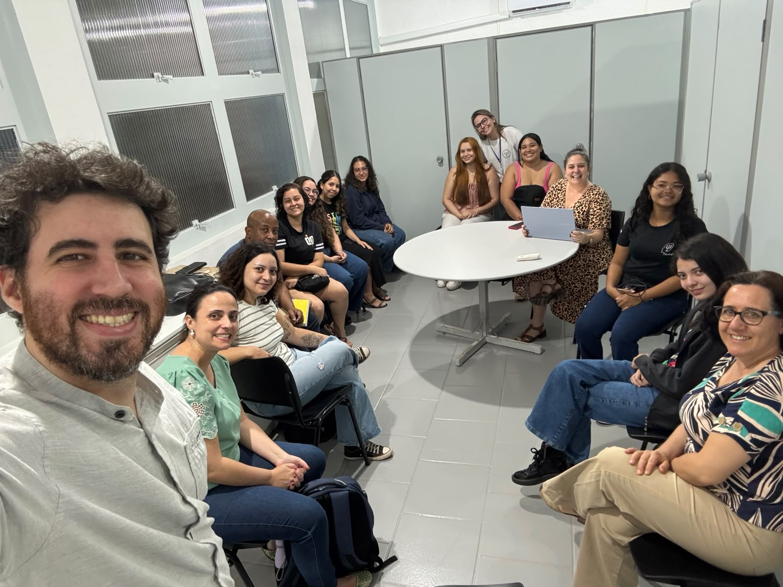 Curso de Psicologia da FAFIPE/FUNEPE celebra 20 anos com programação especial e lançamento de selo comemorativo