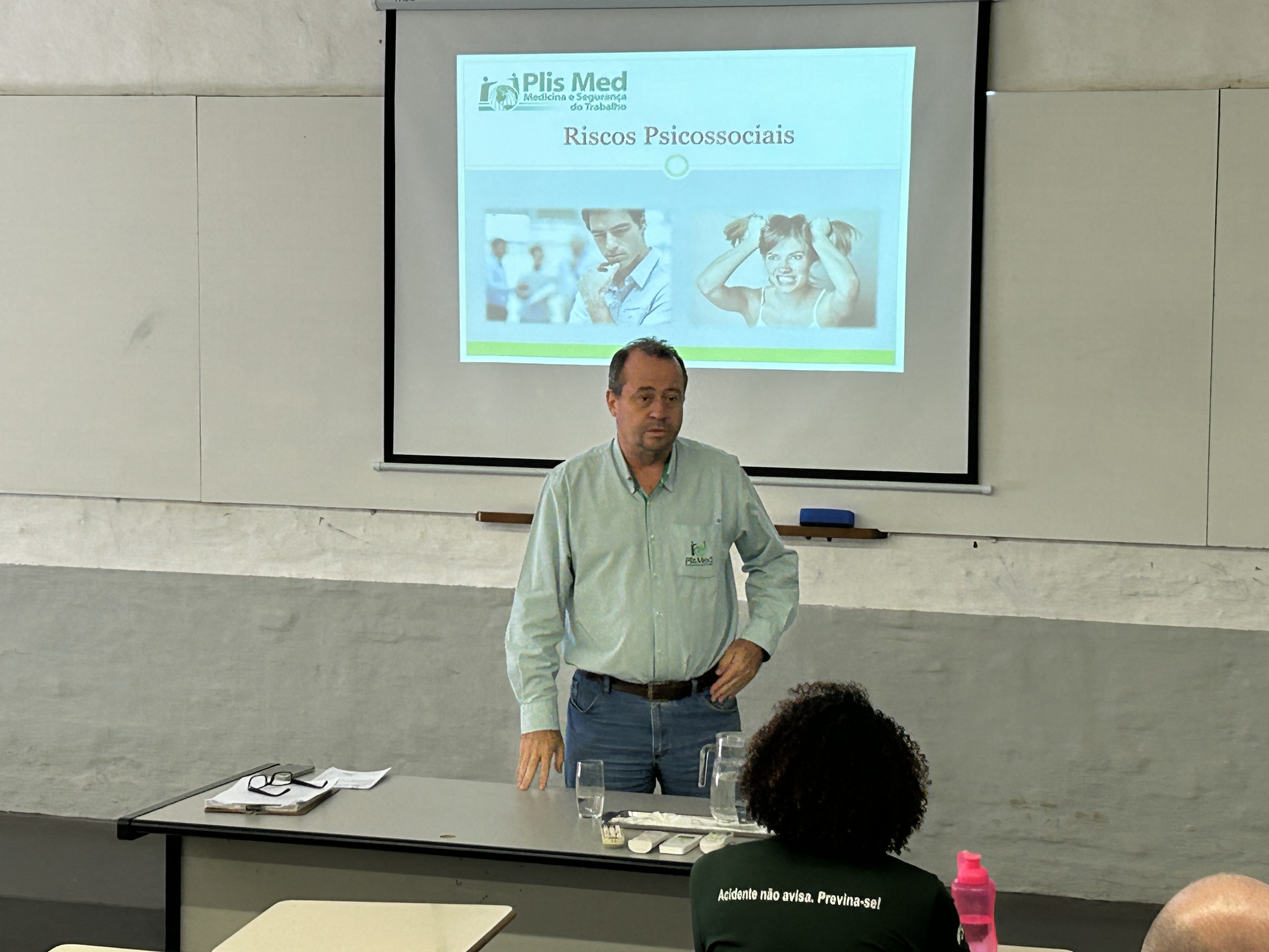 Imagem da notícia CIPA FUNEPE promove palestra sobre saúde no trabalho e riscos psicossociais
